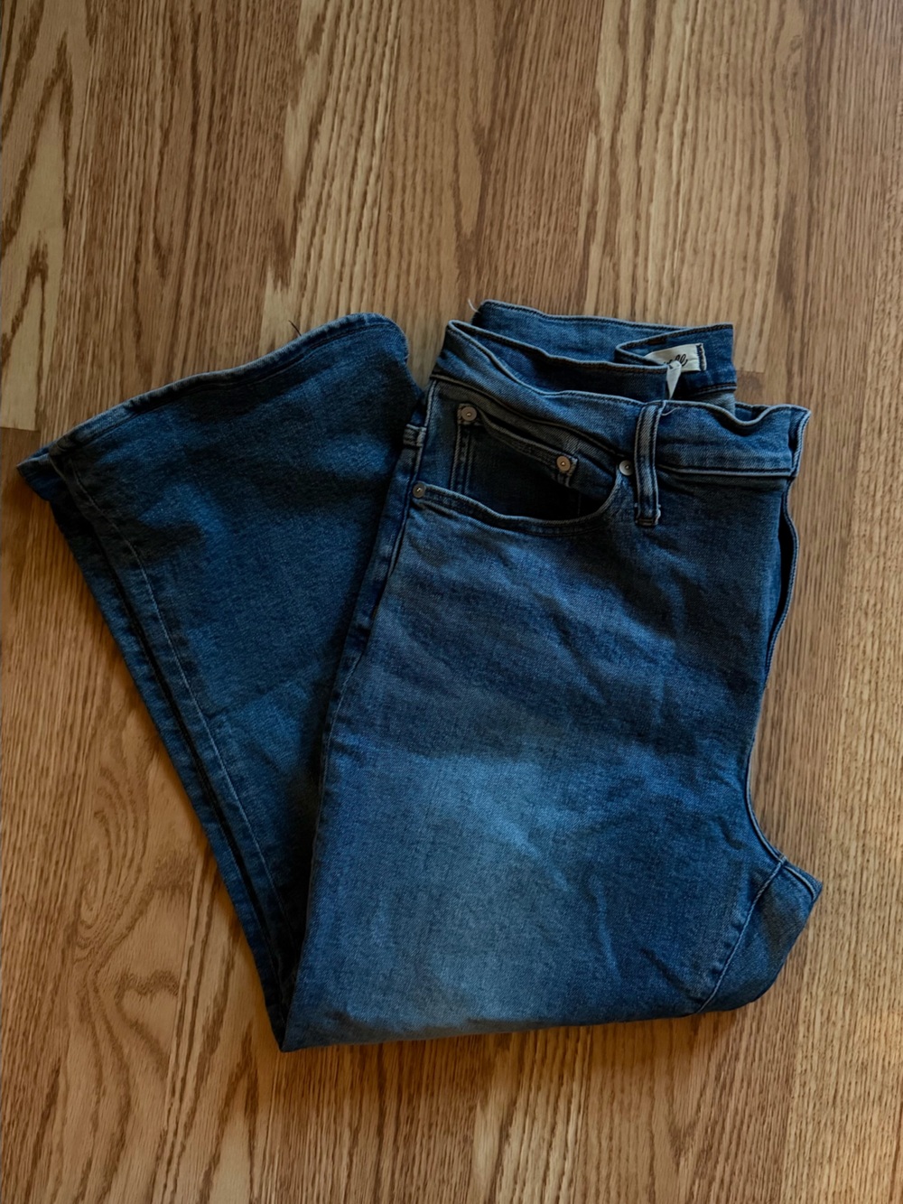 Madewell Mid-Rise Kick Out Jeans